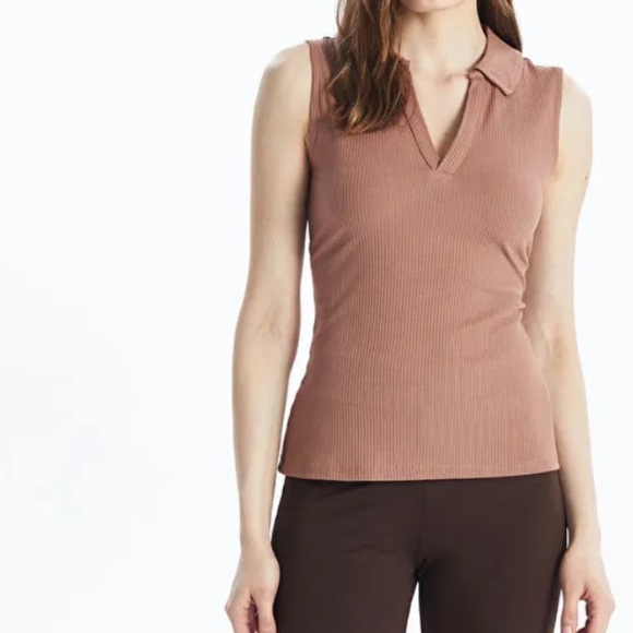 EVEREVE Ribbed Sleeveless Collared Top Medium NWT Rust V Neck Knit Tank - Picture 5 of 5